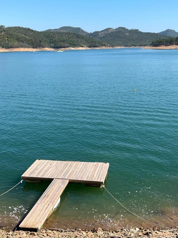 Апартаменти Faraway Lake Феррейра-ду-Зезере Екстер'єр фото